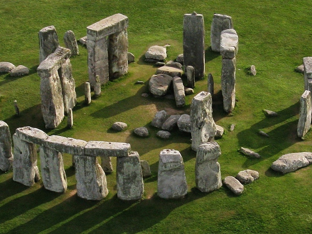 Schulfahrt England: Ausflug Stonehenge (Vogelperspektive) Schulfahrt England: Ausflug Stonehenge (Vogelperspektive)